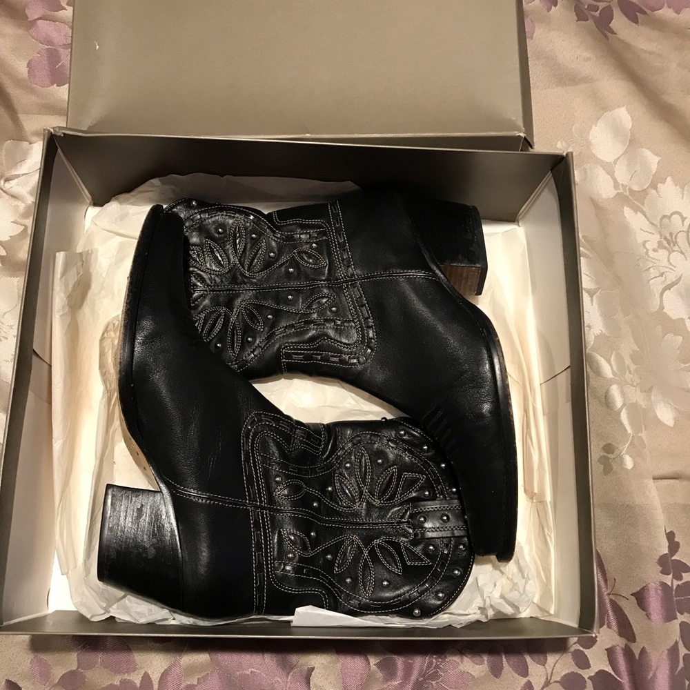 Cole Haan black cowgirl boots “morgen short boot” - Picture 7 of 8